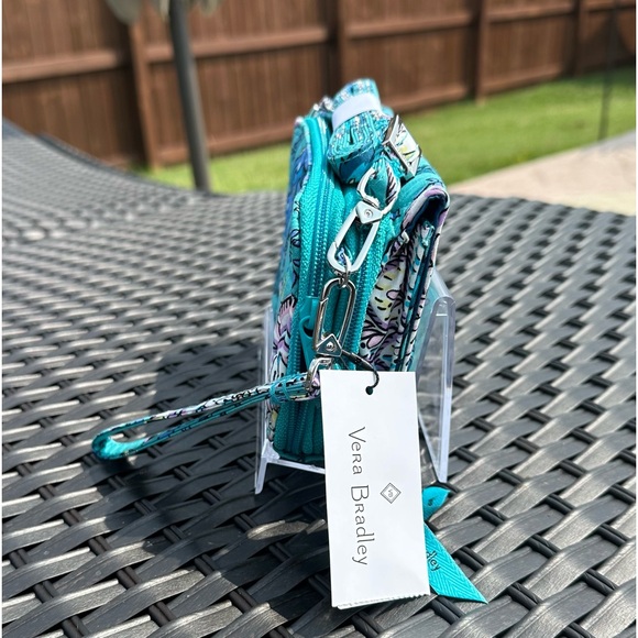 NWT Vera Bradley RIFD 3-in-1 Crossbody Wristlet Bag ~ PEACOCK GARDEN 🦚 - Picture 6 of 12